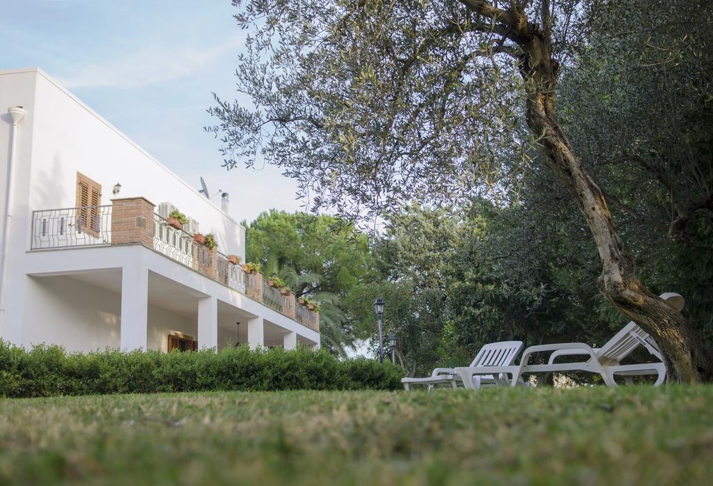 Vila Il Delfino Pisticci Exteriér fotografie